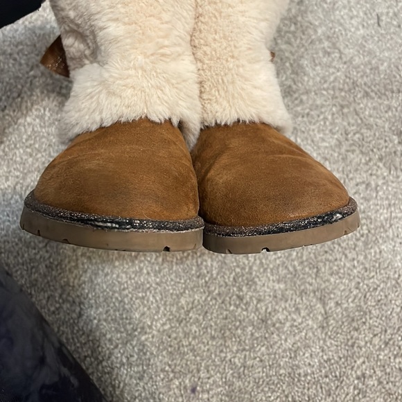 Fur lined boots - Picture 3 of 5